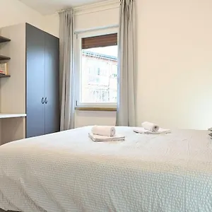 -free Parking & Wifi- 10 Minuti Dal Centro Appartamento