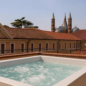 Enjoy - Attico Con Idromassaggio E Garage - Zona Sant'antonio Appartamento